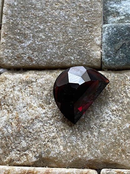 SPESSARTINE GARNET NATURAL GEMSTONE : WUSHAN SPESSARTINE MINE, FUJIAN, CHINA 5.24Ct MFG4917