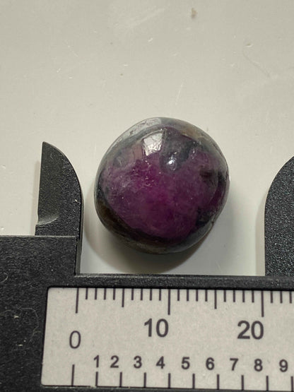 RUBY CORUNDUM NATURAL GEMSTONE : MOGOK, MANDALAY, MYANMAR  26.25Ct MFG4936