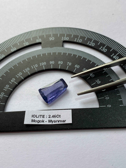 IOLITE NATURAL MINED GEMSTONE : MOGOK, MANDALAY. MYANMAR  2.46Ct MFG4900