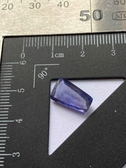 IOLITE NATURAL MINED GEMSTONE : MOGOK, MANDALAY. MYANMAR  2.46Ct MFG4900