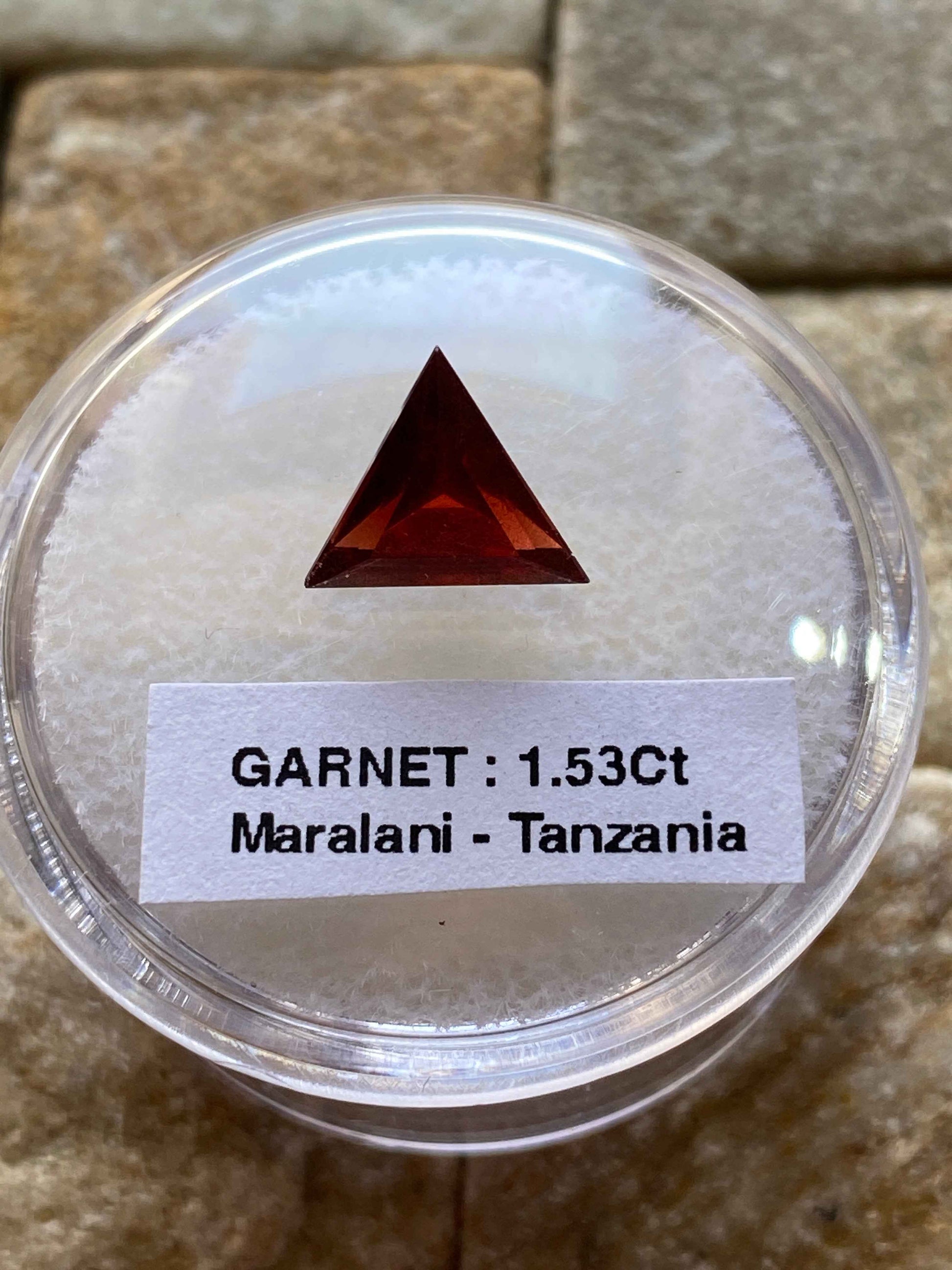 PYROPE GARNET NATURAL GEMSTONE : MERALANI HILLS, ARUSHA, TANZANIA 1.53Ct MFG4909