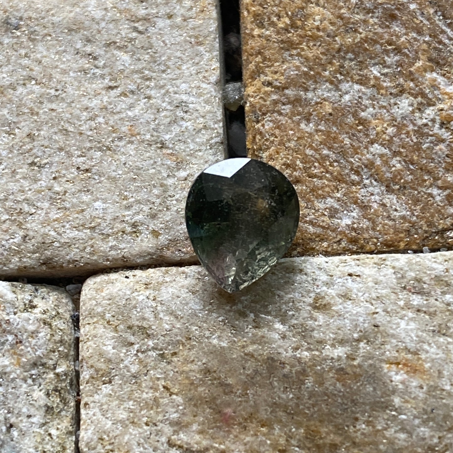 TOURMALINE NATURAL GEMSTONE - MERALANI HILLS, TANZANIA. 2.17Ct  MFG5461