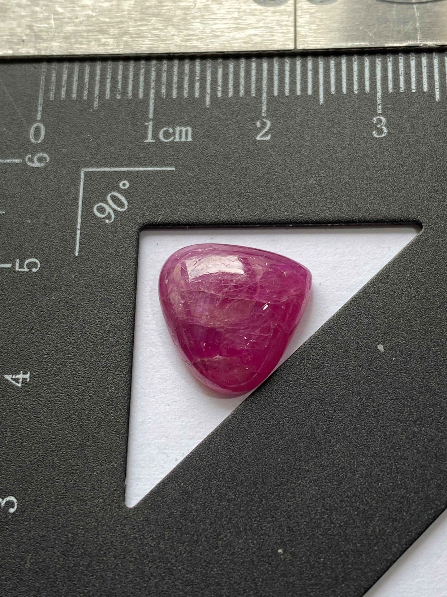SAPPHIRE [RUBY] CORUNDUM NATURA;L GEMSTONE : RATNAPURA, SRI LANKA 7.95Ct MFG4915