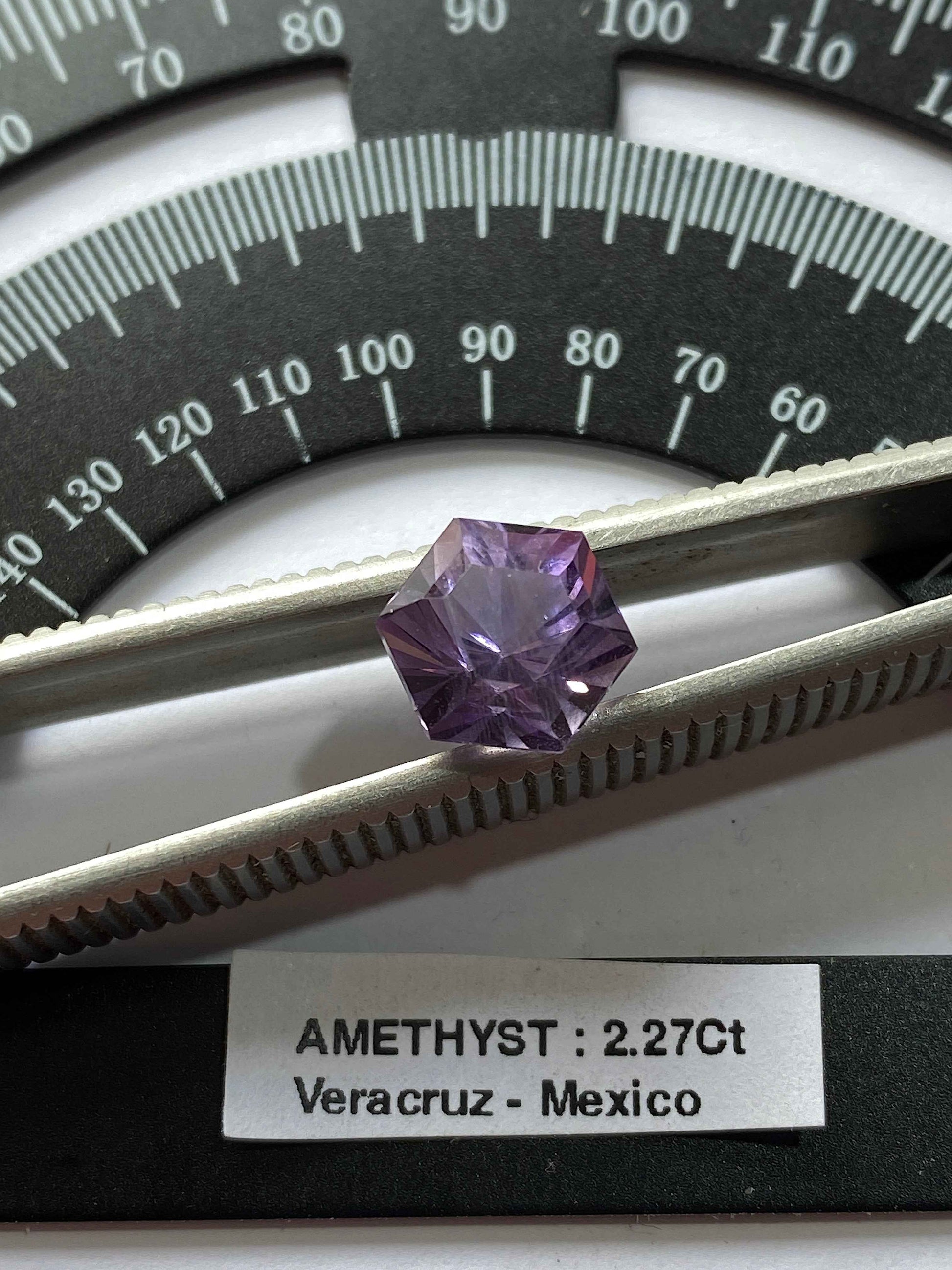AMETHYST QUARTZ NATURAL GEMSTONE : PIEDRA PARADA, MEXICO 2.27Ct MFG4916