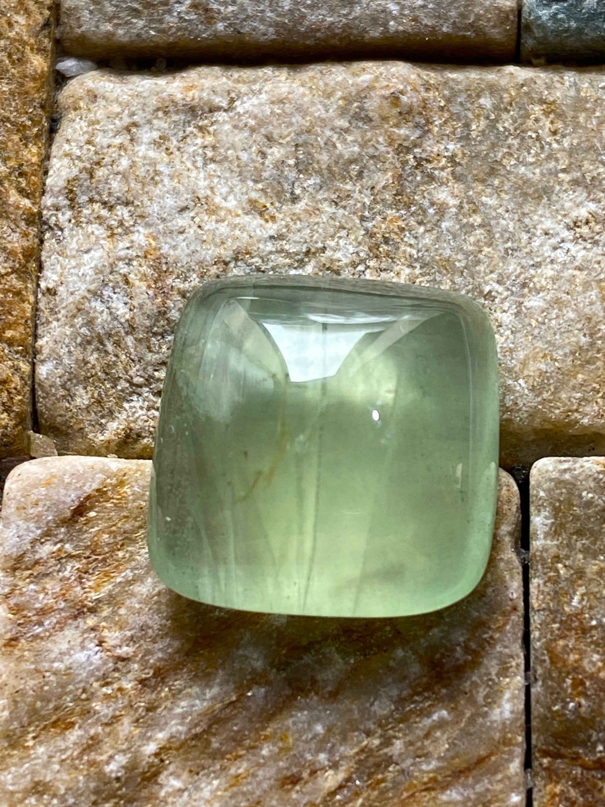 BERYL  [LIGHT EMERALD] NATURAL GEMSTONE : MINAS GERAIS, BRAZIL 14.89Ct MFG4922
