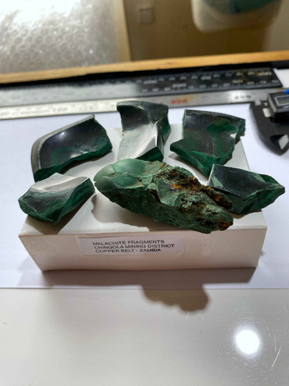 MALACHITE FRAGMENTS : CHINGOLA, COPPER BELT, ZAMBIA  158g MF4932