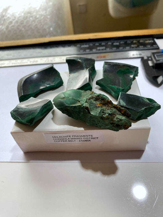 MALACHITE FRAGMENTS : CHINGOLA, COPPER BELT, ZAMBIA  158g MF4932