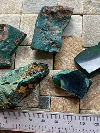 MALACHITE FRAGMENTS : CHINGOLA, COPPER BELT, ZAMBIA  158g MF4932