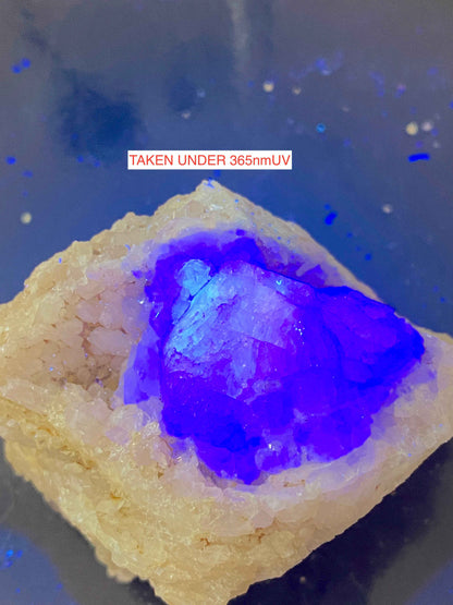 FLUORITE WITH QUARTZ : BLANCHARD MINE, BINGHAM, NEW MEXICO U.S.A. 109g MF4936