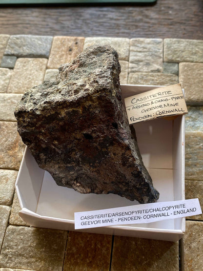 CASSITERITE [ETC] : GEEVOR MINE, PENDEEN, CORNWALL, ENGLAND 365g MF4940