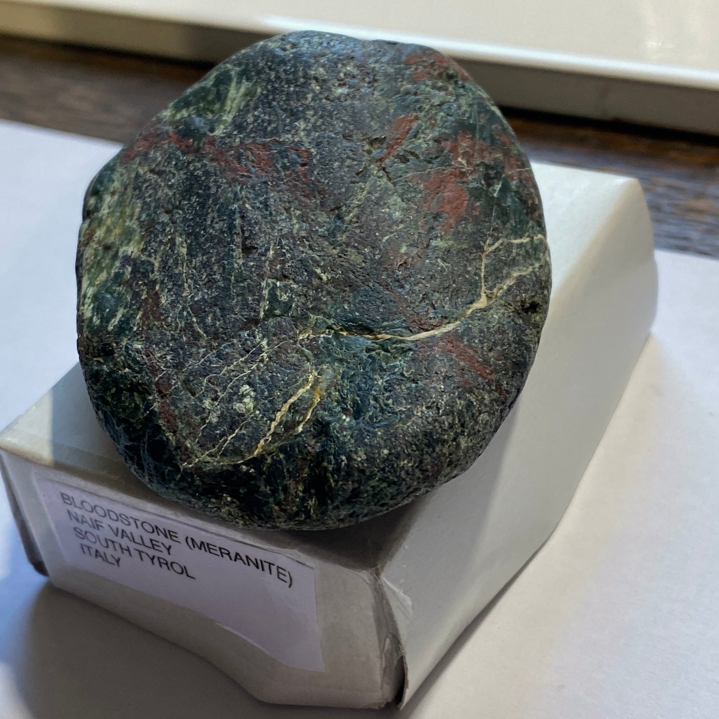 BLOODSTONE [MERANITE] - NAIF VALLEY, SOUTH TYROL, ITALY  140g. MF4115