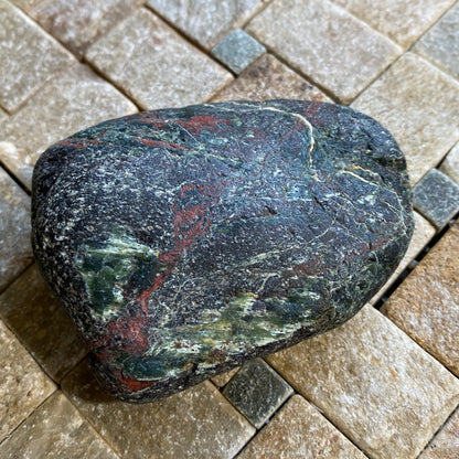 BLOODSTONE [MERANITE] - NAIF VALLEY, SOUTH TYROL, ITALY  140g. MF4115