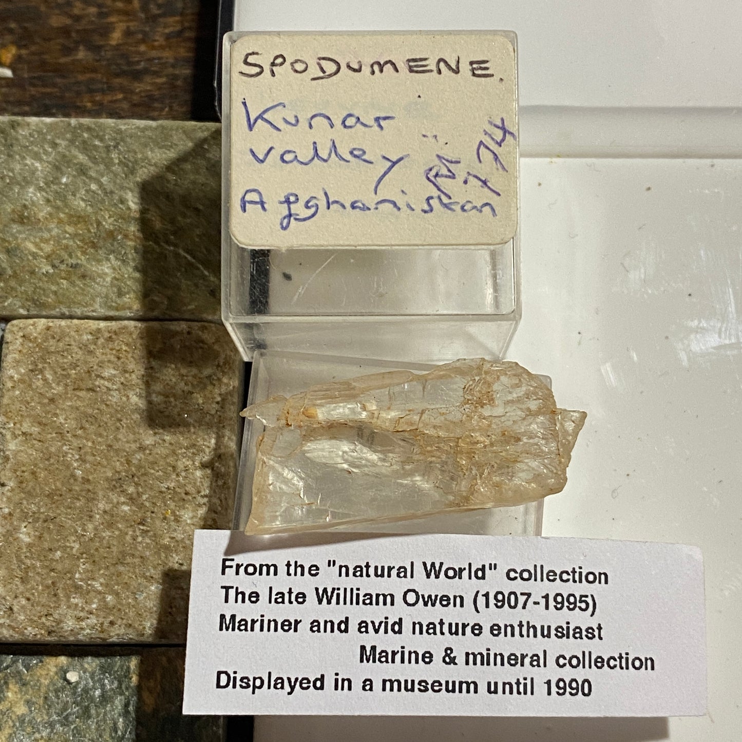 SPODUMENE CRYSTALLISATION - DARA-E-PECH PEGMATITE, KUNARI, AFGHANISTAN 4g MF1312