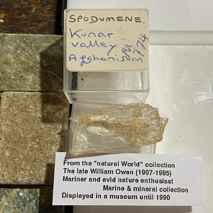 SPODUMENE CRYSTALLISATION - DARA-E-PECH PEGMATITE, KUNARI, AFGHANISTAN 4g MF1312
