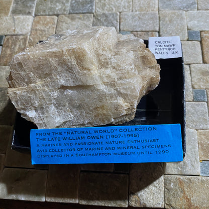 CALCITE - TON MAWR QUARRY, PENTYRCH, WALES, U.K. 350g  MF1368