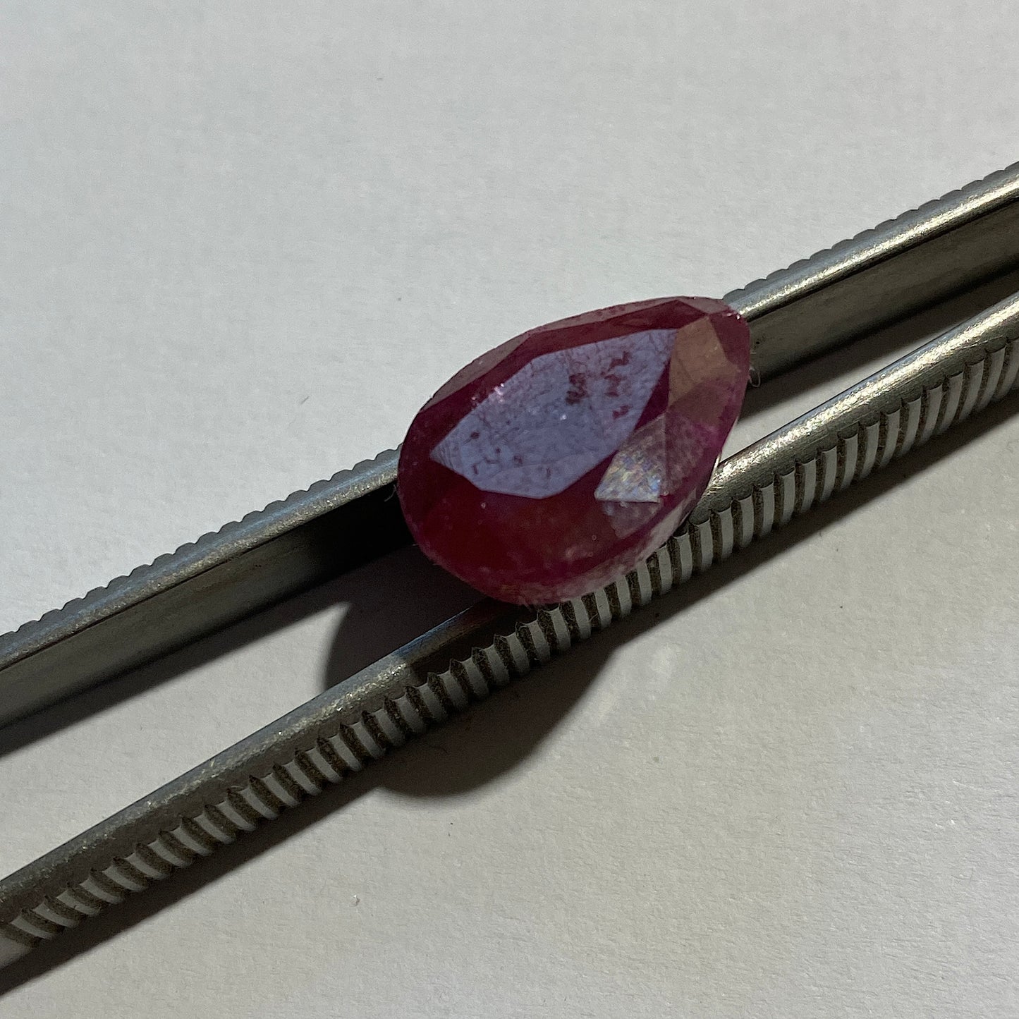 RUBY CORUNDUM GEMSTONE - HUZA GILGIT, BALTISTAN, PAKISTAN. 12.70Ct MFG5021