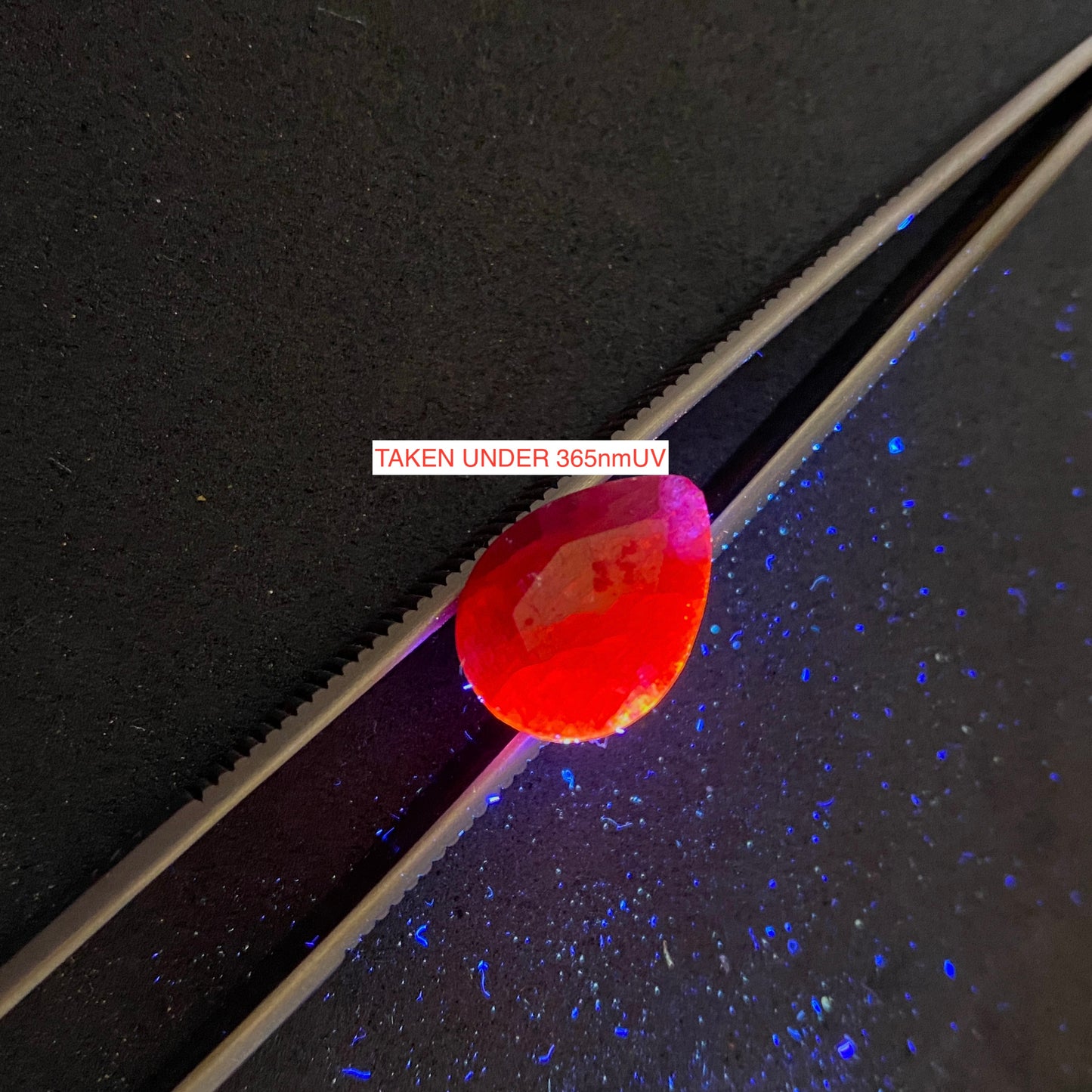 RUBY CORUNDUM GEMSTONE - HUZA GILGIT, BALTISTAN, PAKISTAN. 12.70Ct MFG5021