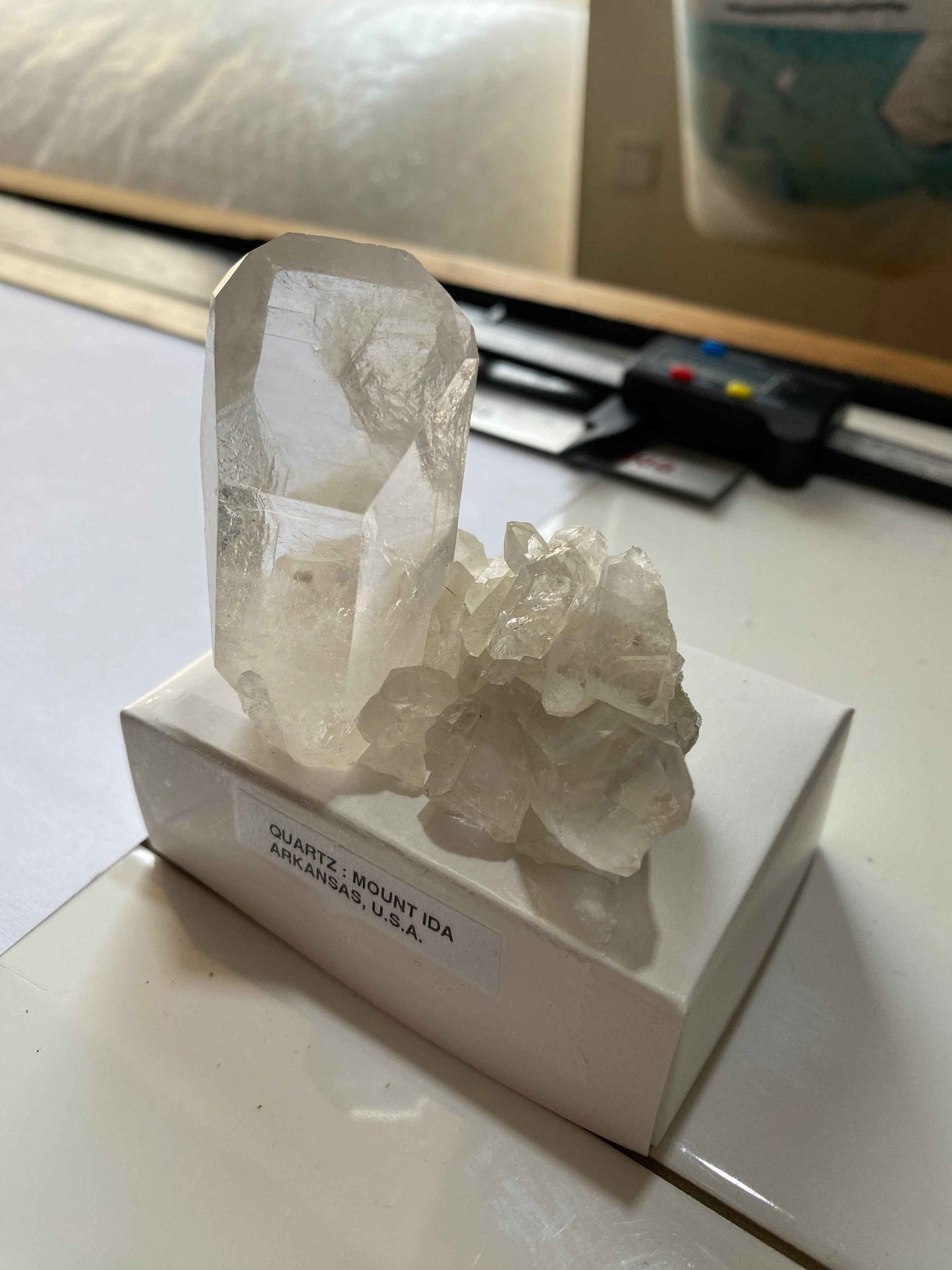 QUARTZ : MOUNT IDA, ARKANSAS, U.S.A.  91g MF4945