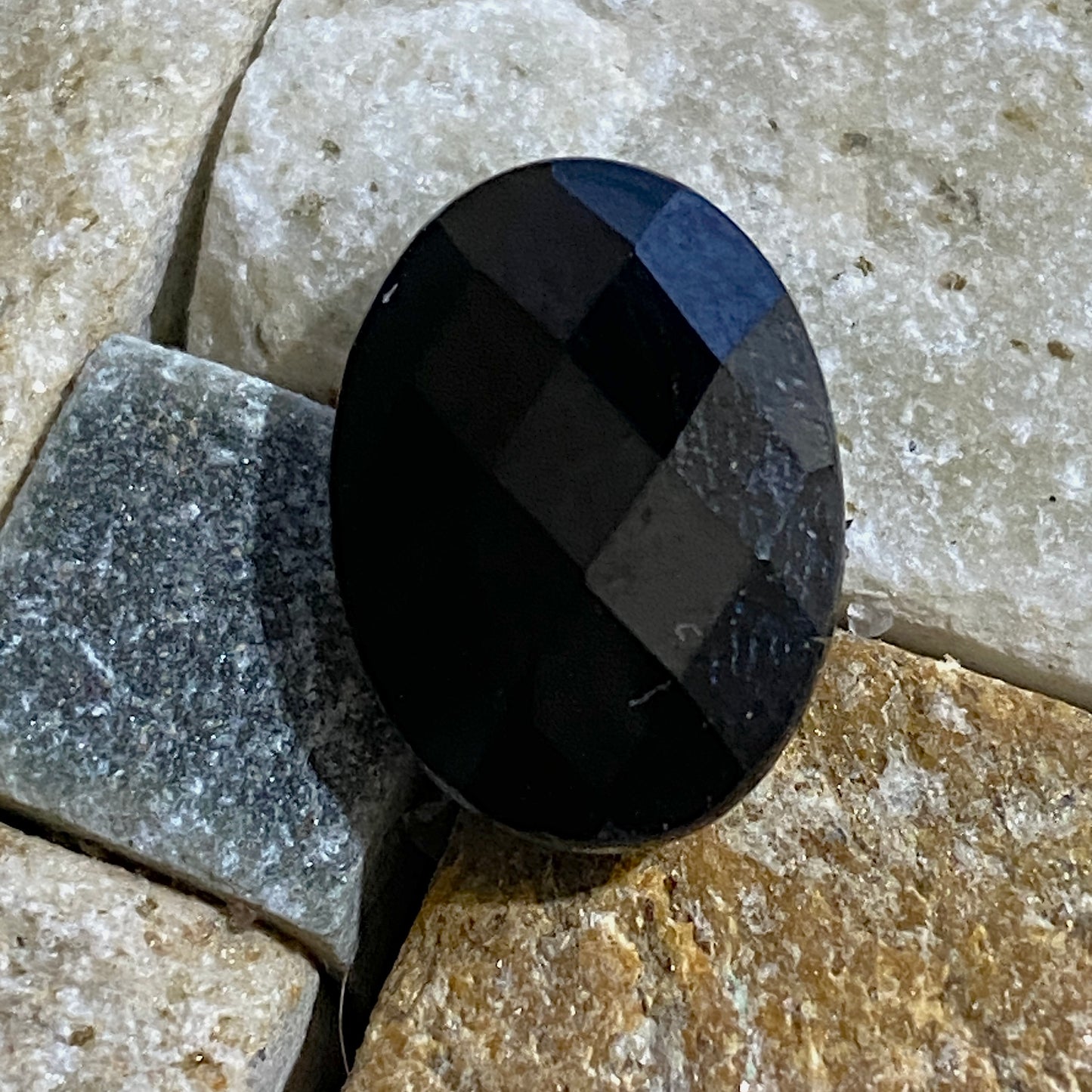 BLACK SPINEL GEMSTONE - BETROKA DISTRICT, ANOSY, MADAGASCAR  6.23Ct. MFG5022