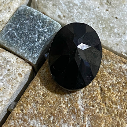 BLACK SPINEL GEMSTONE - BETROKA DISTRICT, ANOSY, MADAGASCAR  6.23Ct. MFG5022