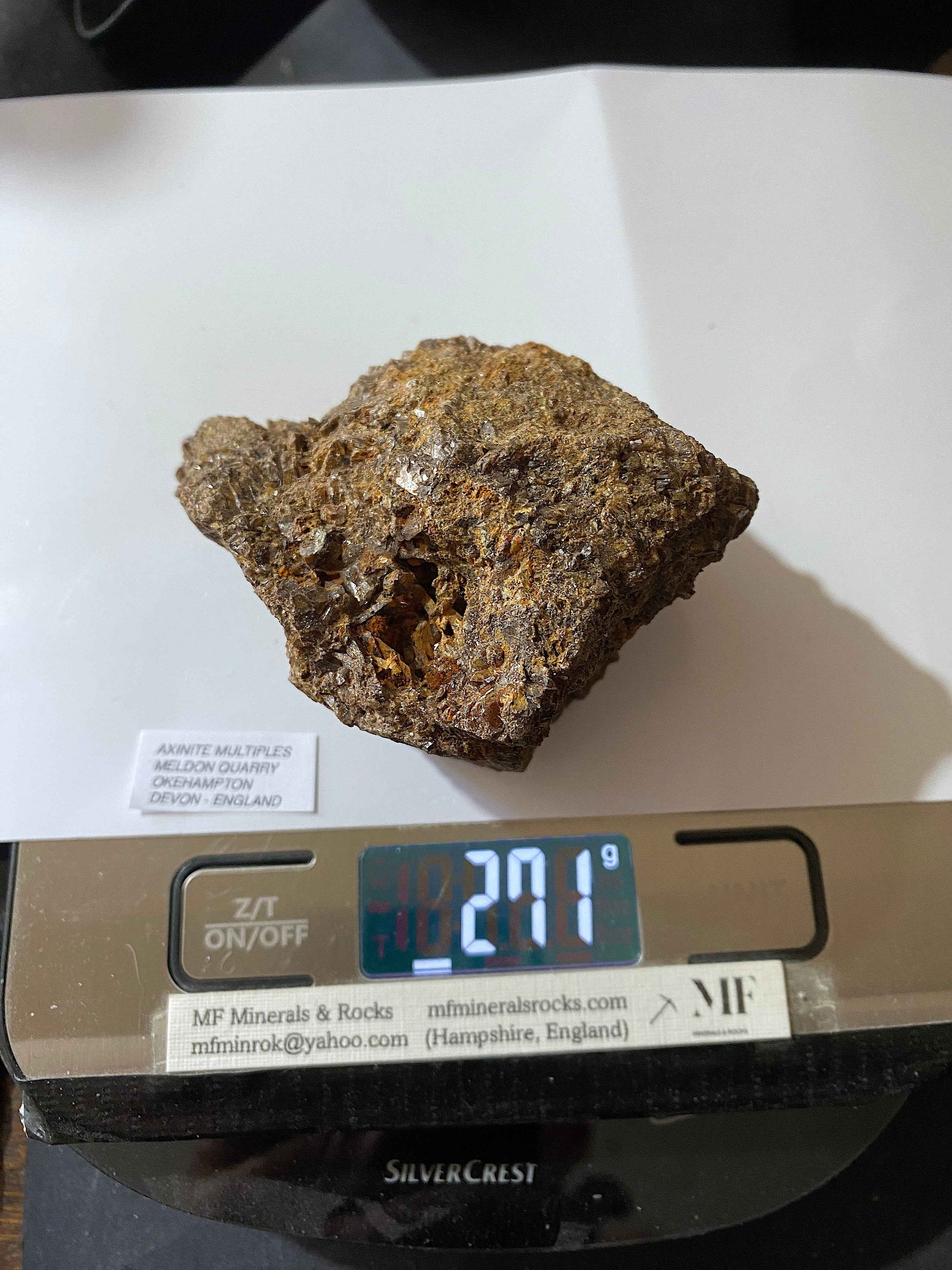 AXINITE MULTIPLES ON MATRIX : MELDON QUARRY, OKEHAMPTON  271g MF4948