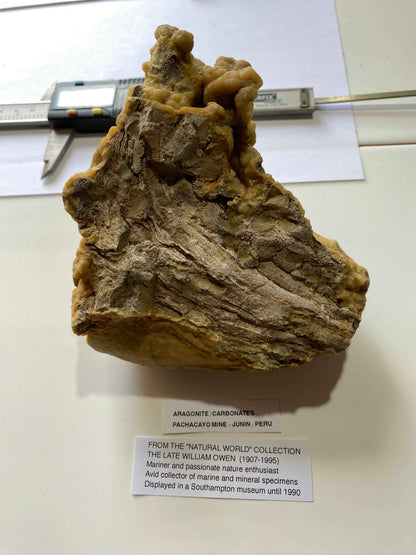 ARAGONITE [ETC] : PACHACAYO MINE, JUNUN, PERU.  916g MF4953