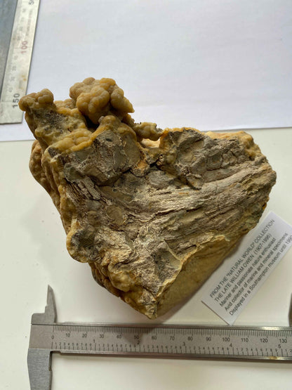 ARAGONITE [ETC] : PACHACAYO MINE, JUNUN, PERU.  916g MF4953