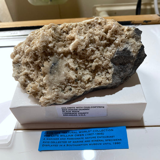 DOLOMITE WITH CHALCOPYRITE - BEN HOGAN QUARRY, BLACK ROCK, ARKANSAS, U.S.A. 640g MF1302