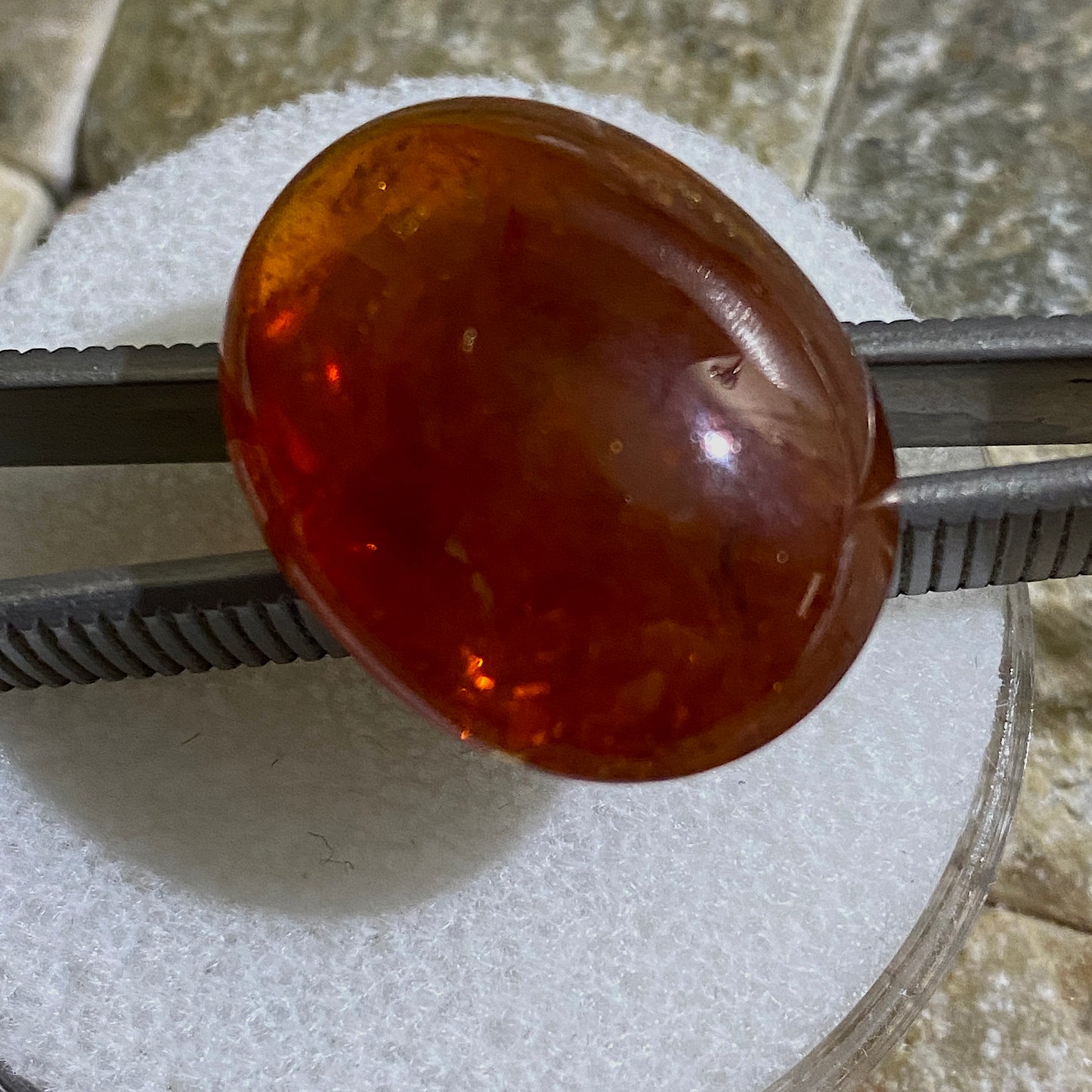 SPESSARTINE GARNET GEMSTONE - KUNENE RIVER, NAMIBIA - MASSIVE 47Ct MFG5028