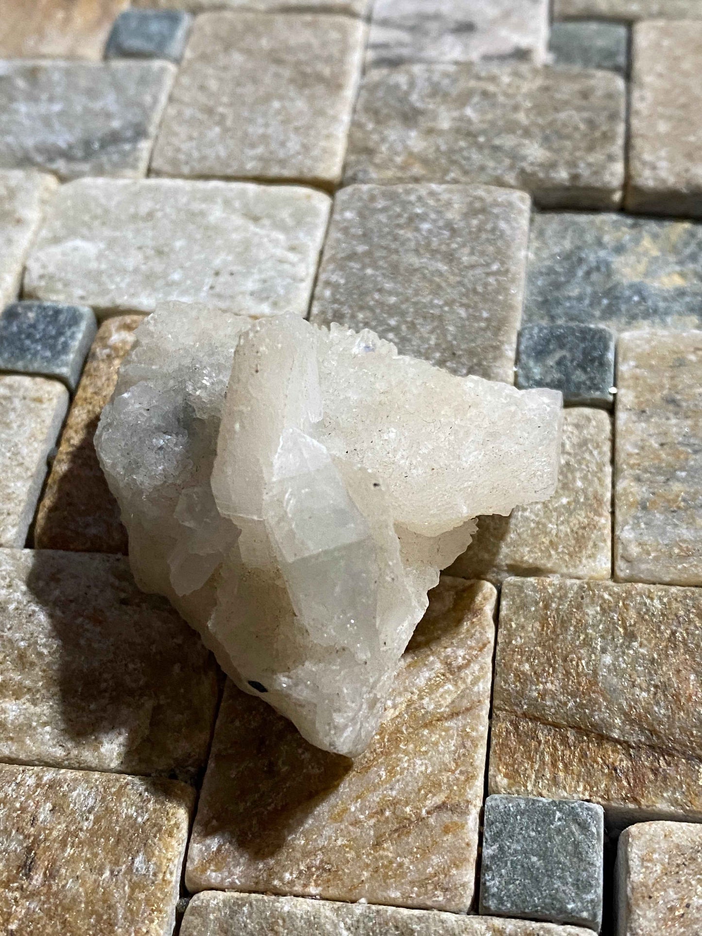 STILBITE : JALGAON, NASHIK, MAHARASHTRA, INDIA. 33g MF4959