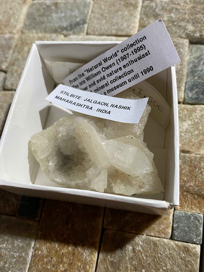 STILBITE : JALGAON, NASHIK, MAHARASHTRA, INDIA. 33g MF4959