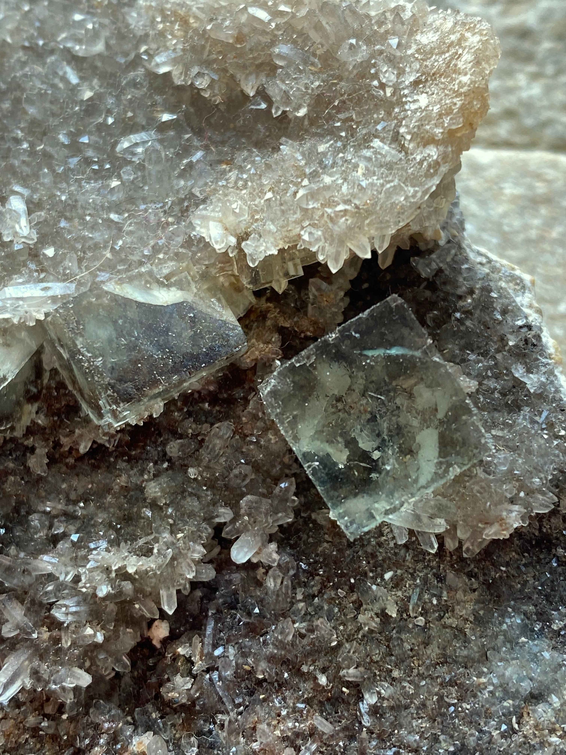 FLUORITE IN DRUZY QUARTZ : BLANCHARD MINE, BINGHAM, NEW MEXICO, U.S.A. 174g MF4963