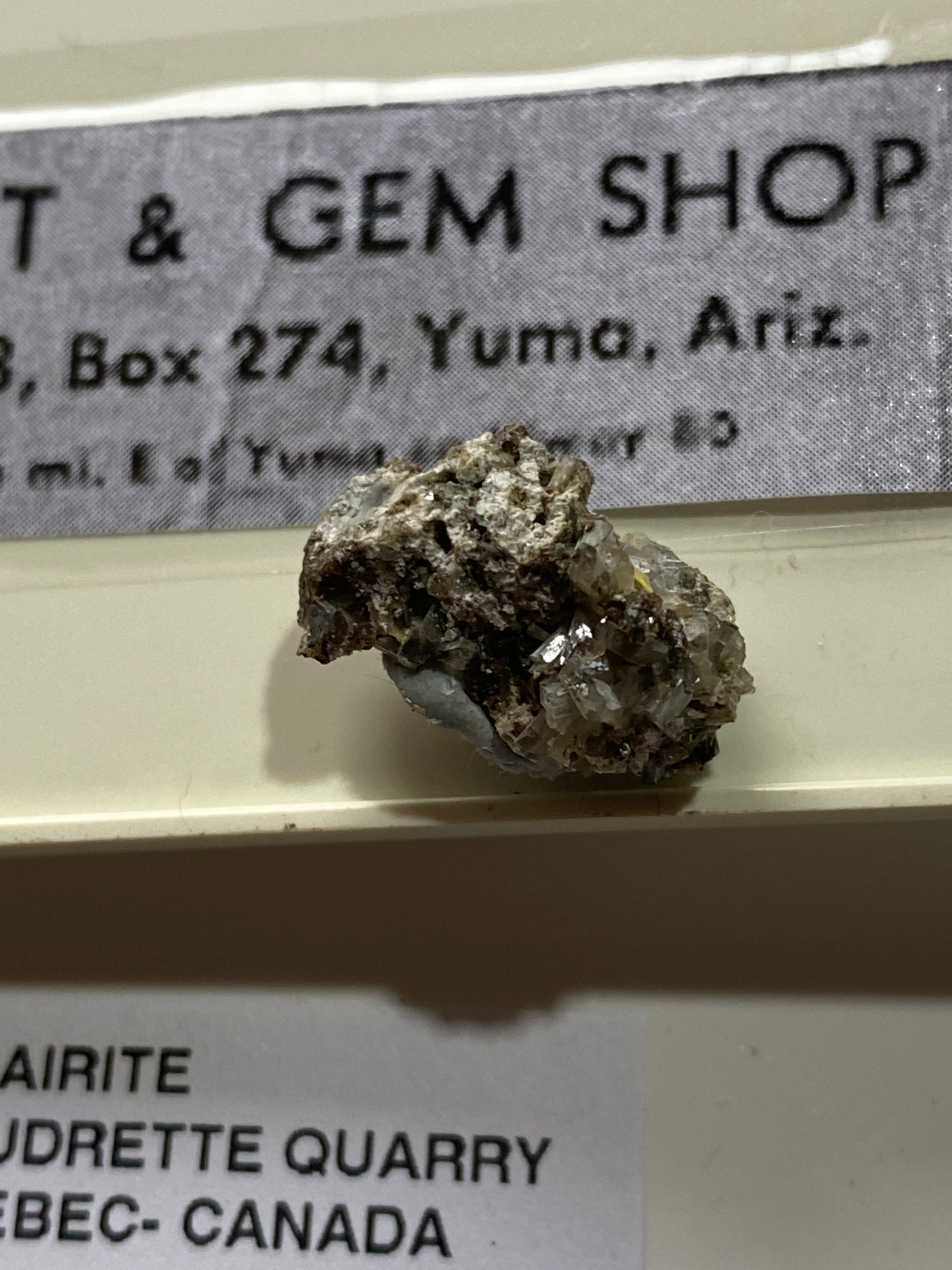 HILAIRITE [ETC] : POUDRETTE QUARRY, MONT SAINT-HILAIRE, QUEBEC, CANADA MF4965