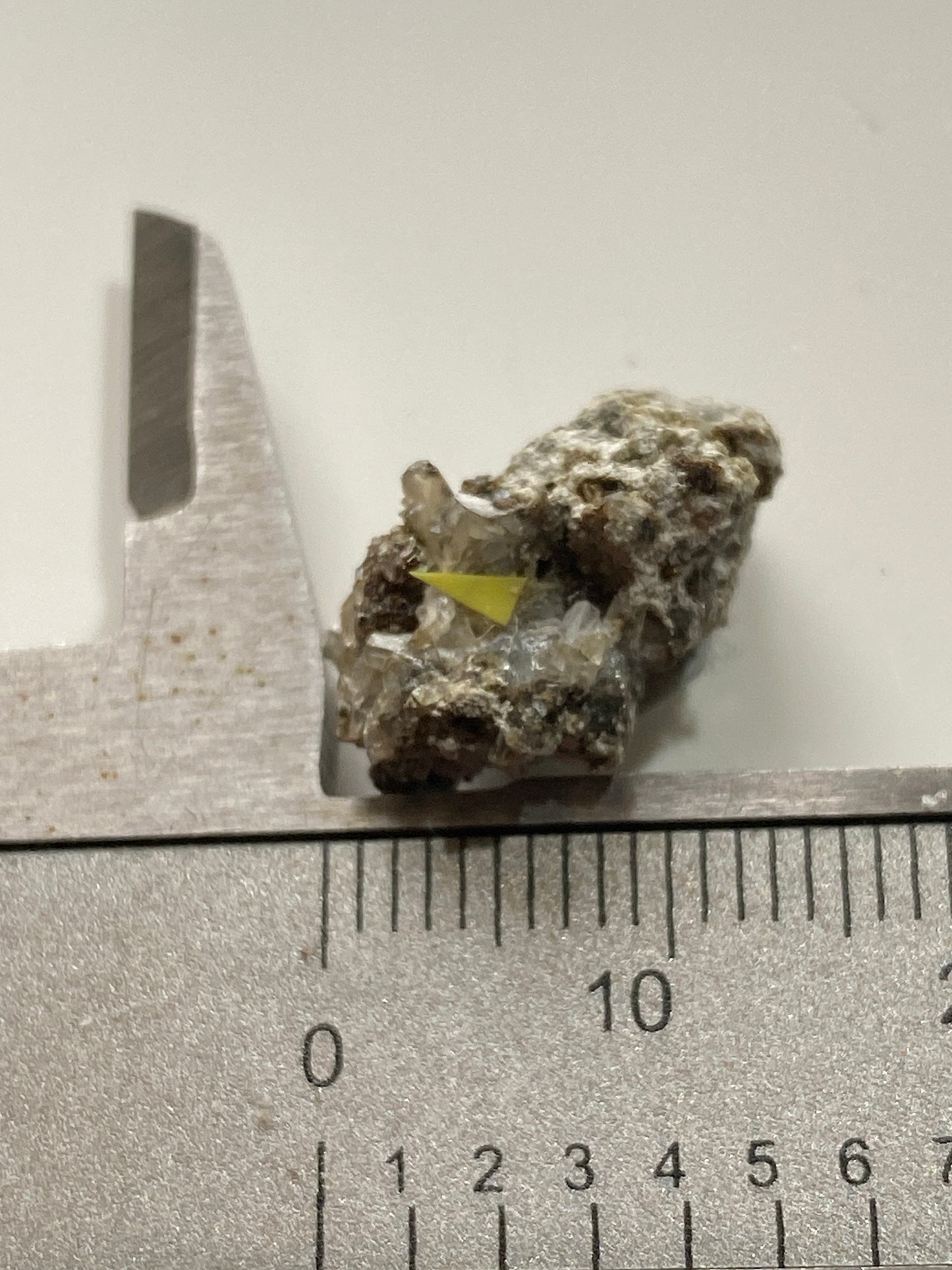 HILAIRITE [ETC] : POUDRETTE QUARRY, MONT SAINT-HILAIRE, QUEBEC, CANADA MF4965