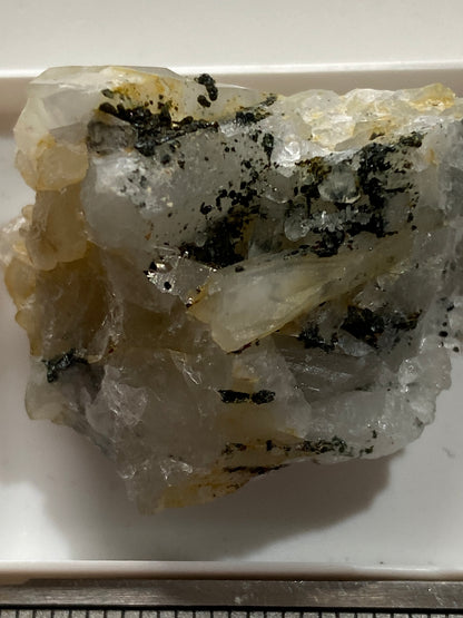 ARTINITE WITH CHROMITE : GILSEN QUARRY, KRANBATH, STYRIA, AUSTRIA M4966