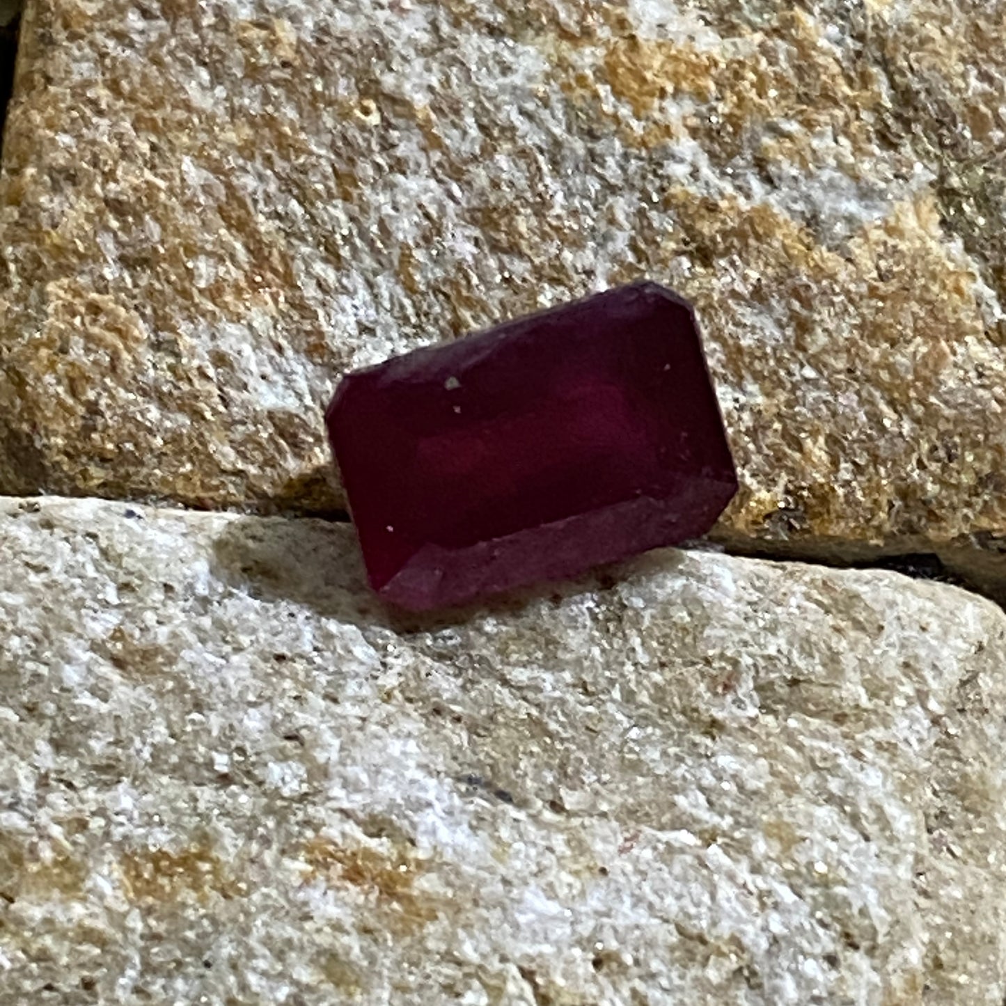 RUBY CORUNDUM GEMSTONE NATURAL MINED - MYSORE, INDIA  1.90Ct. MFG5036