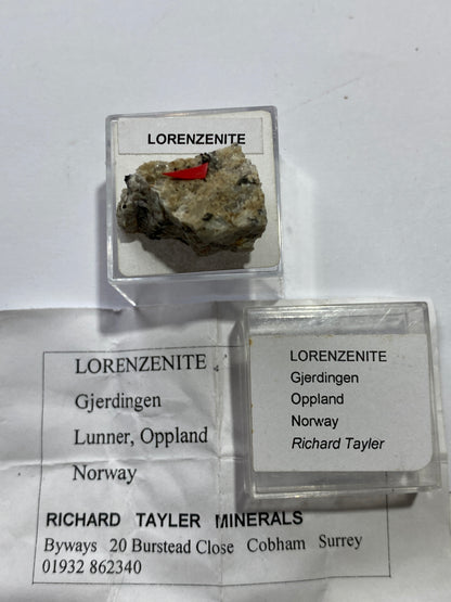 LORENZENITE : GJERDINGEN, LUNNER, OPPLAND, NORWAY 4g MF4968