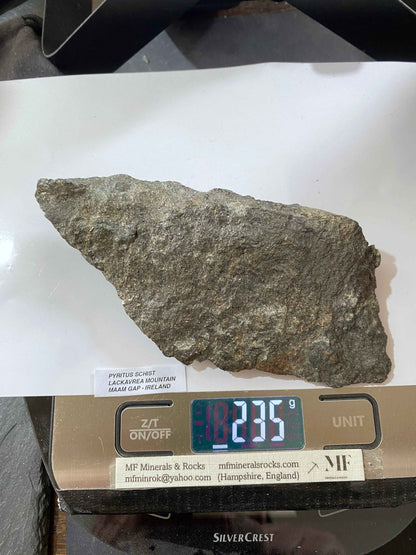 PYRITUS SCHIST : LACKAVREA MOUNTAIN, MAAM GAP, IRELAND  215g MF4969