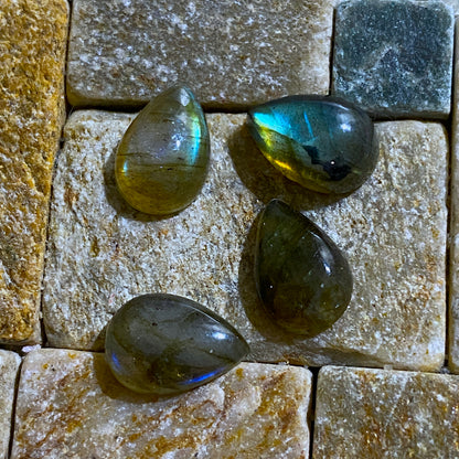 LABRADORITE GEMSTONES x 4 - SOUTH KARALIA, FINLAND 9.0Ct  MFG5039