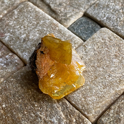 WULFENITE FROM SAN FRANCISCO MINE, SONORA, MEXICO. 5g MF1755