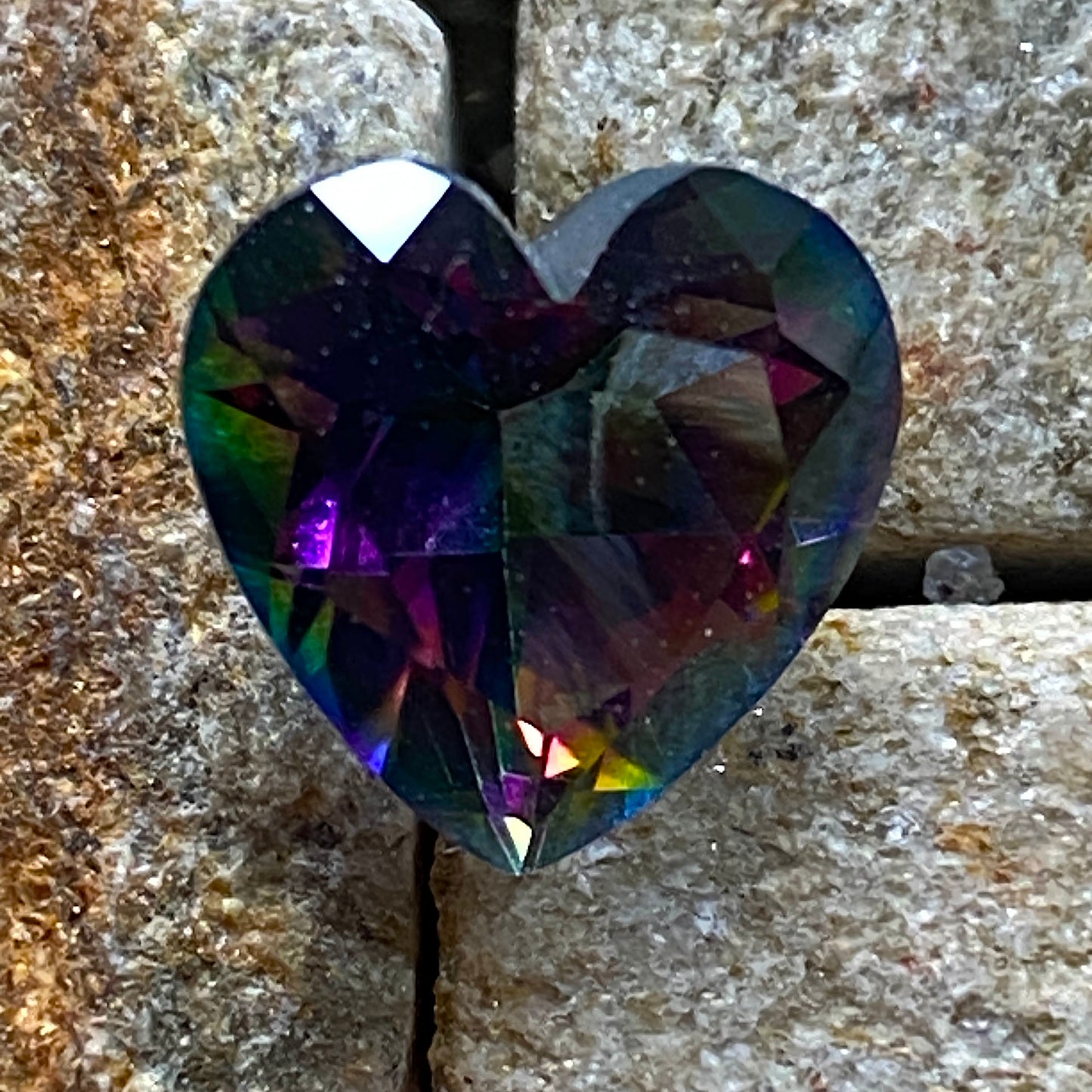 TOPAZ NATURAL GEMSTONE [TREATED] - MINAS GERAIS, BRAZIL 2.90Ct MFG5467