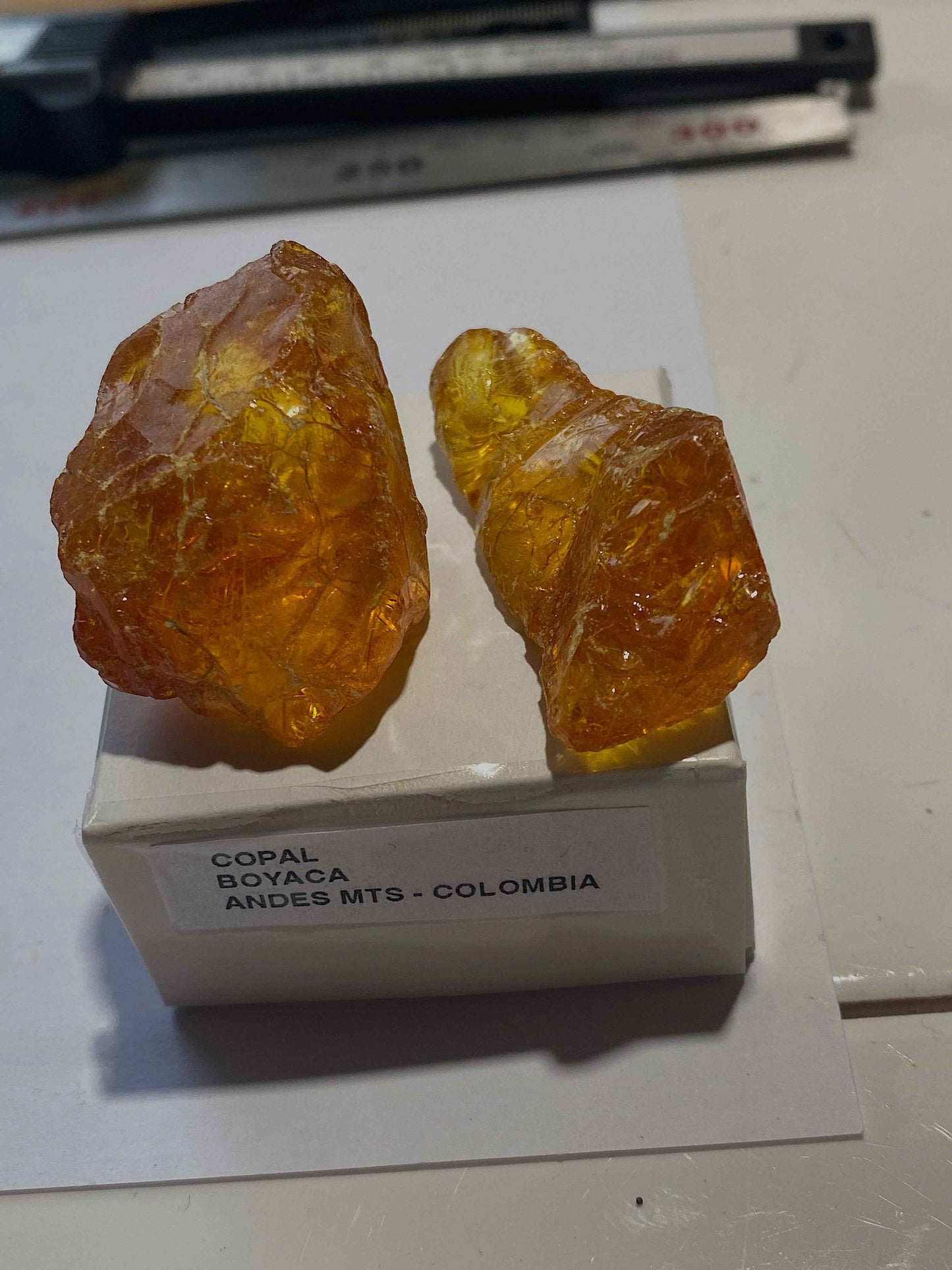 COPAL x 2 : FROM BOYACA, ANDES MOUNTAINS, COLOMBIA, SOUTH AMERICA 17g MF4979