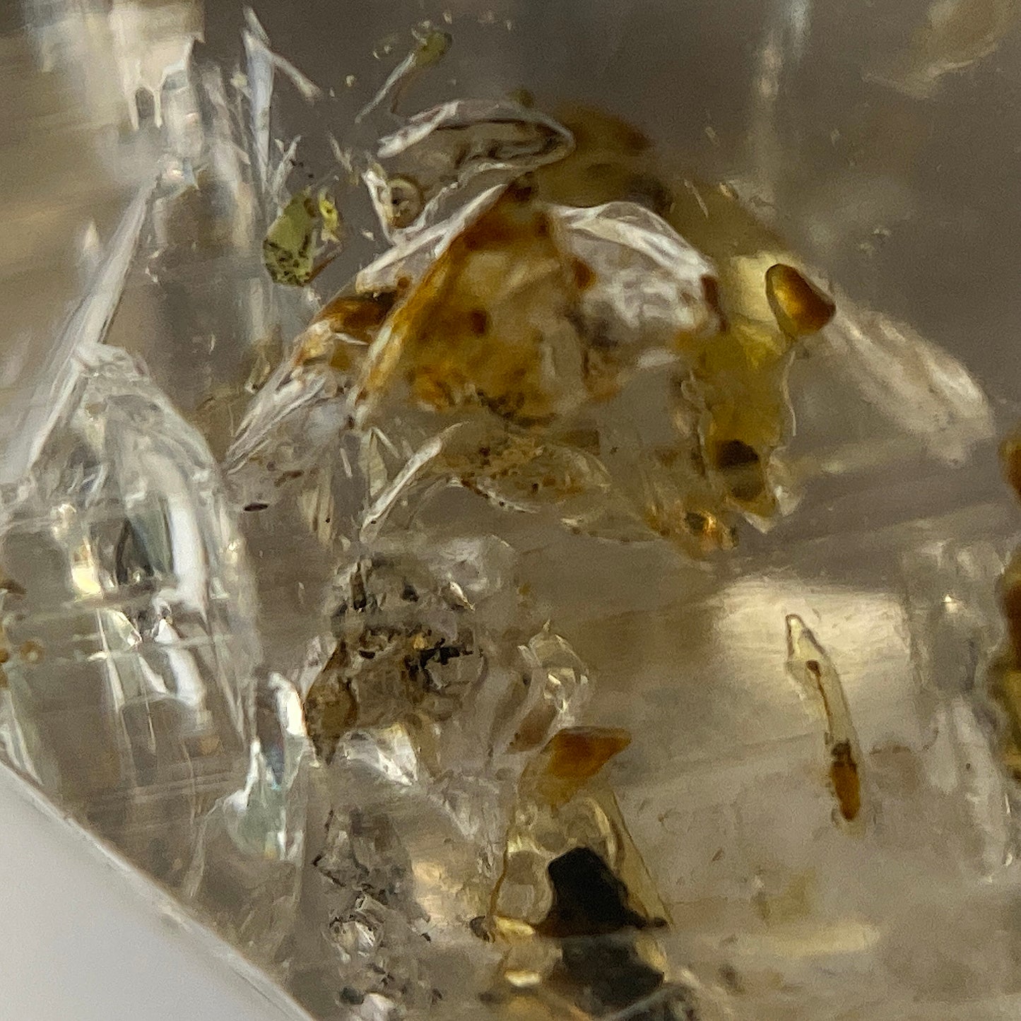 PETROLEUM QUARTZ GEMSTONE - BALOCHISTAN, PAKISTAN. 14.45Ct MFG5468