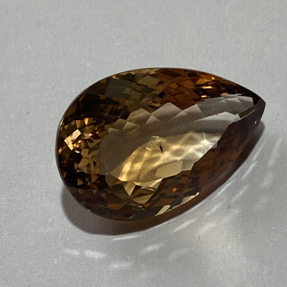 TOPAZ NATURAL GEMSTONE - OURO PRETO, MINAS GERAIS, BRAZIL 14.70Ct MFG1526