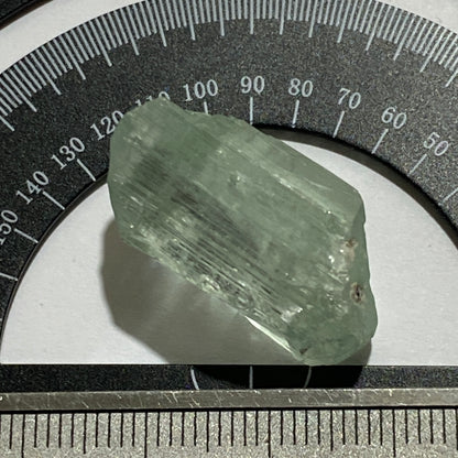 SPODUMENE HIDDENITE ROUGH GEMSTONE - MINAS NOVAS, MINAS GERAIS, BRAZIL 48Ct MFG5047