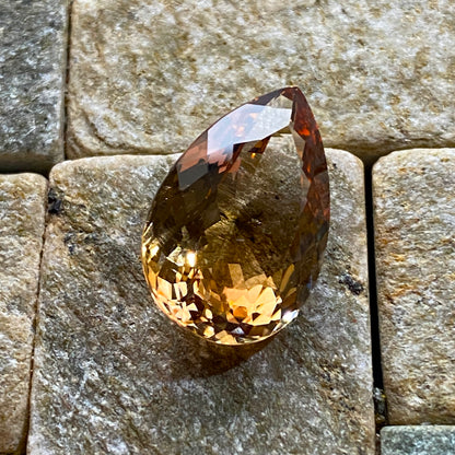 TOPAZ NATURAL GEMSTONE - OURO PRETO, MINAS GERAIS, BRAZIL 14.70Ct MFG1526