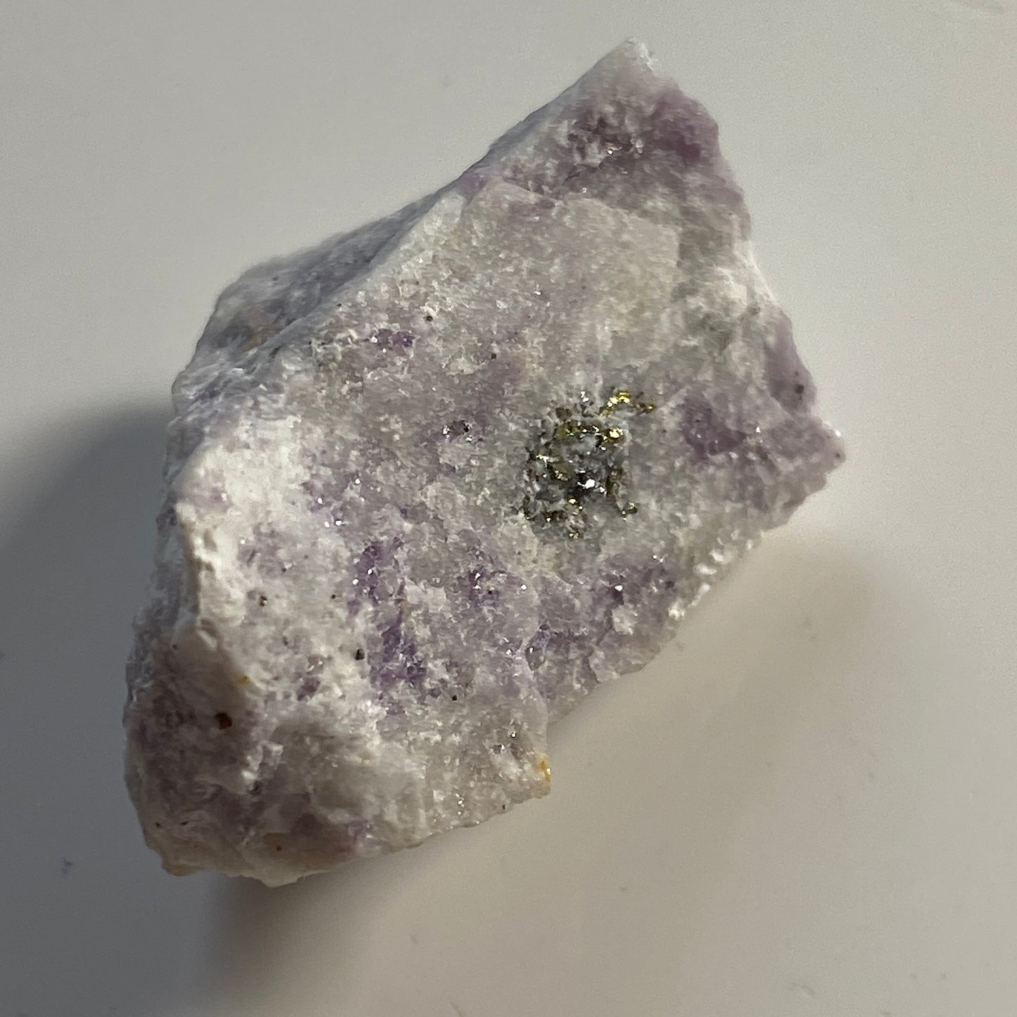 GEARKSUTITE WITH FLUORITE FROM IVIGTUT, GREENLAND. 8g MF1769