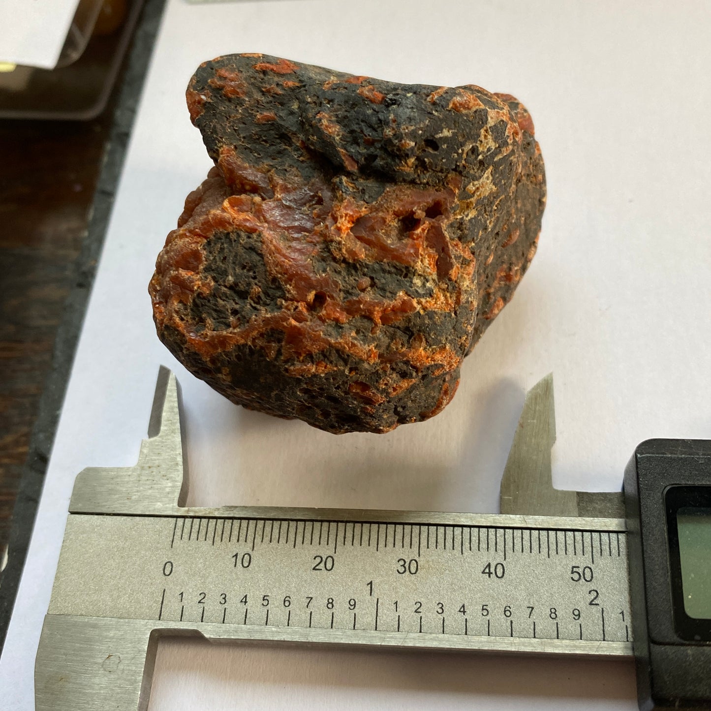 CARNELIAN AGATE FROM LUNANBAY, FIFE, SCOTLAND 95g MF1770