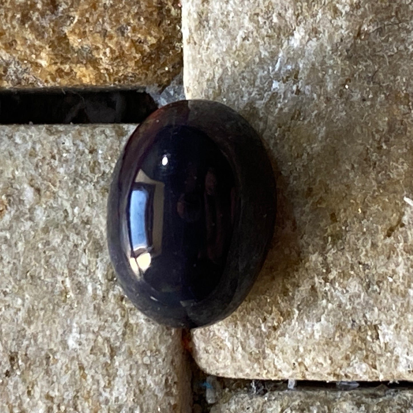 BLACK OPAL NATURAL GEMSTONE - VIRGIN VALLEY, NEVADA, U.S.A. 1.05Ct MFG1877