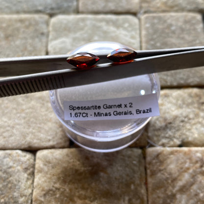 SPESSARTINE GARNET NATURAL GEMSTONES x 2 - NAVEGADORA MINE, MINAS GERAIS, BRAZIL 1.67Ct MFG1610